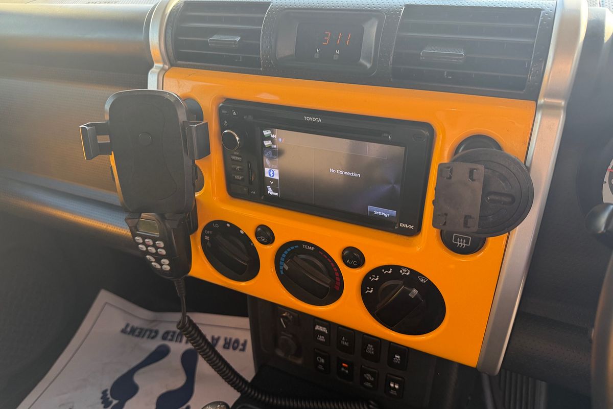 2012 Toyota FJ Cruiser GSJ15R