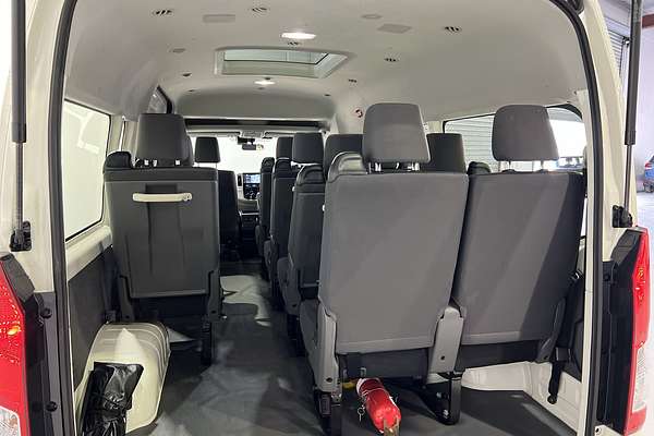 2023 Toyota Hiace Commuter GDH322R