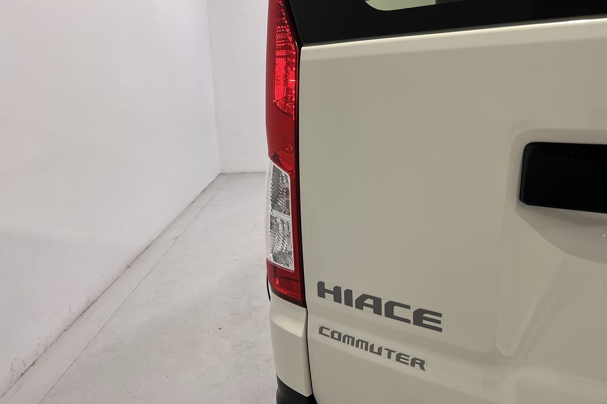 2023 Toyota Hiace Commuter GDH322R