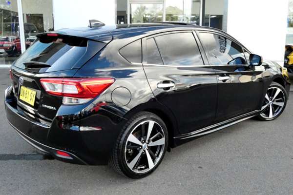 2017 Subaru Impreza 2.0i-S G5