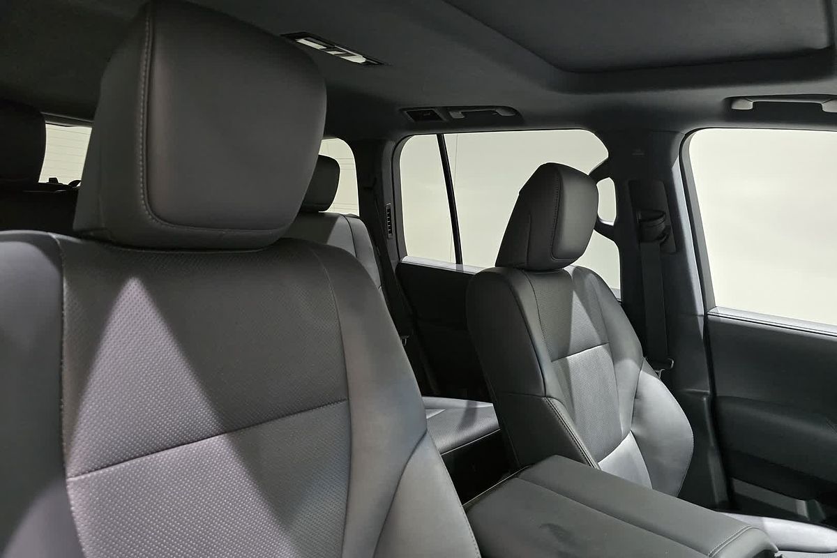 2022 Toyota Landcruiser VX FJA300R