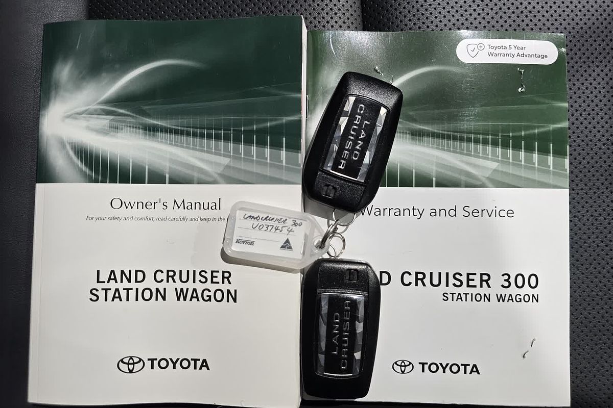 2022 Toyota Landcruiser VX FJA300R