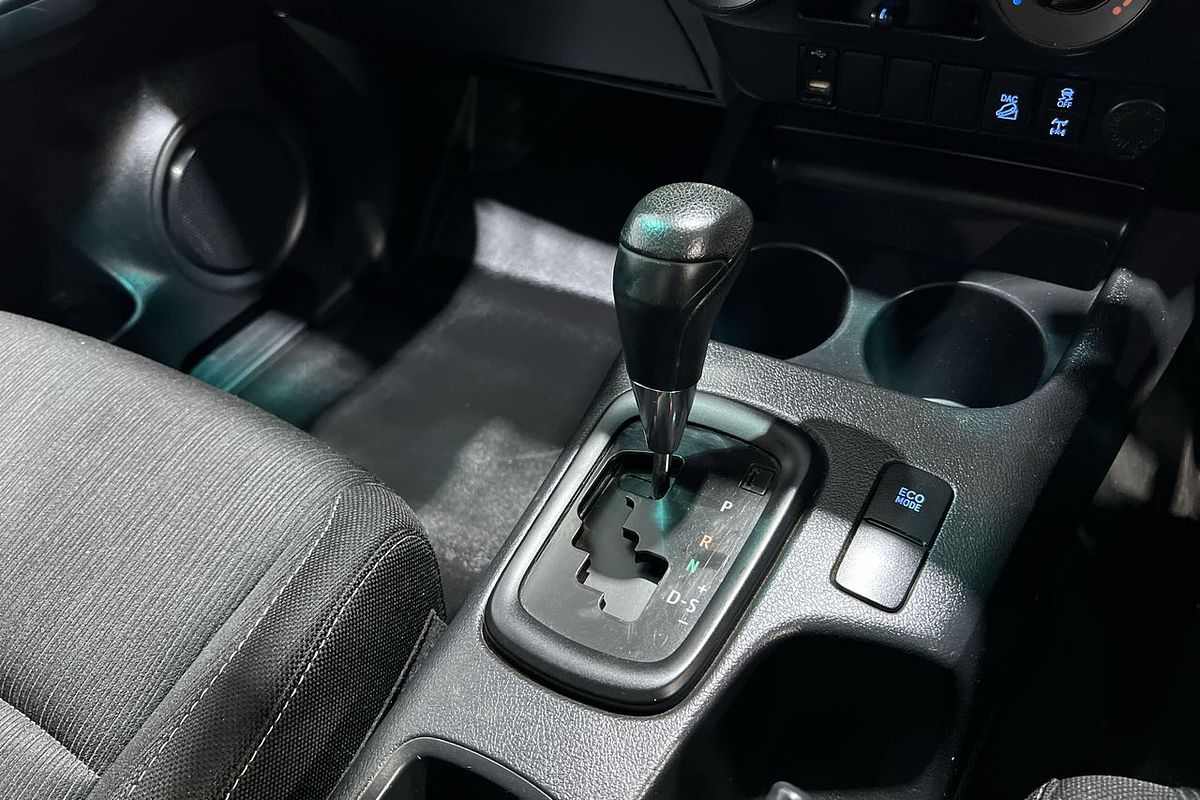 2020 Toyota Hilux SR GUN126R 4X4