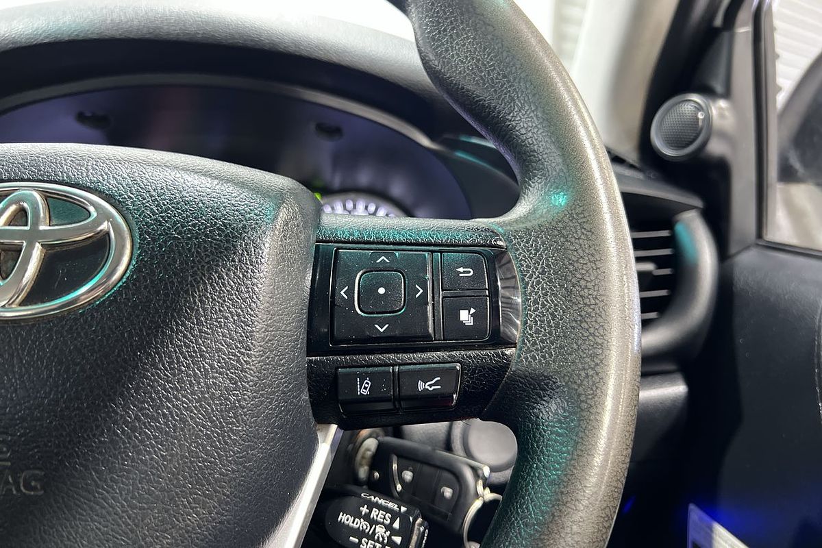2020 Toyota Hilux SR GUN126R 4X4