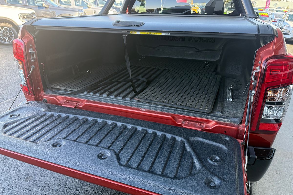 2020 Mitsubishi Triton GSR MR 4X4