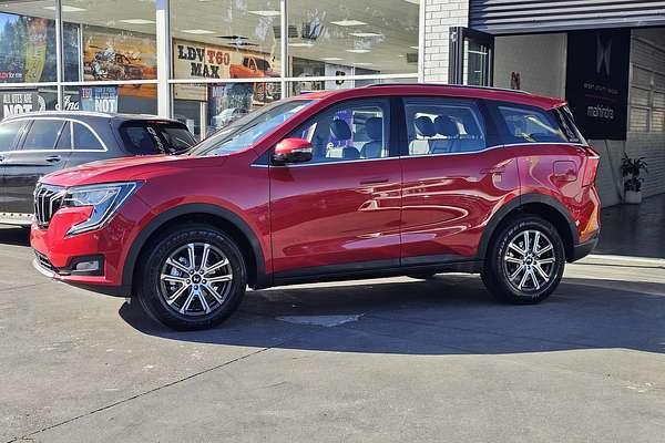 2025 Mahindra XUV700 AX7L