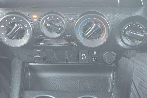 2021 Toyota Hilux SR GUN126R 4X4