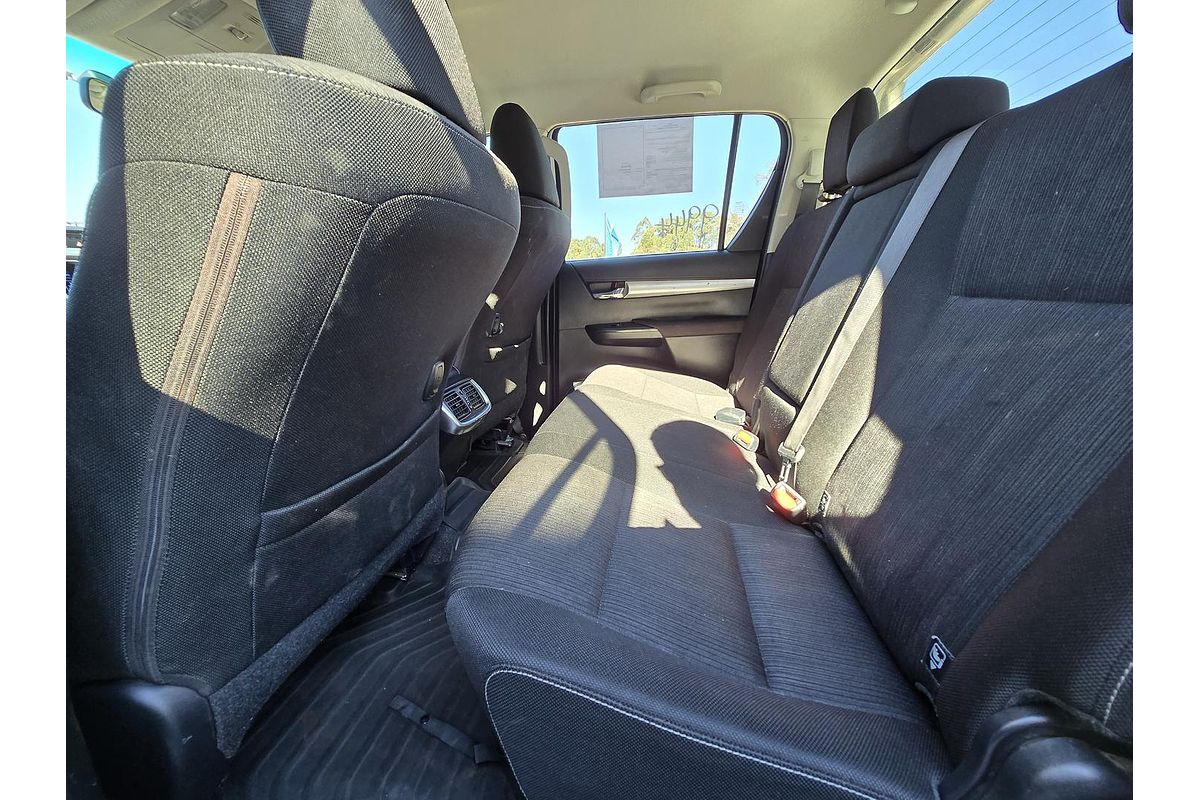 2019 Toyota Hilux SR5 GUN126R 4X4