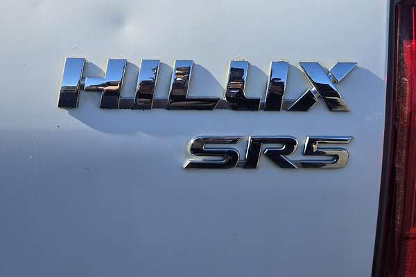 2019 Toyota Hilux SR5 GUN126R 4X4
