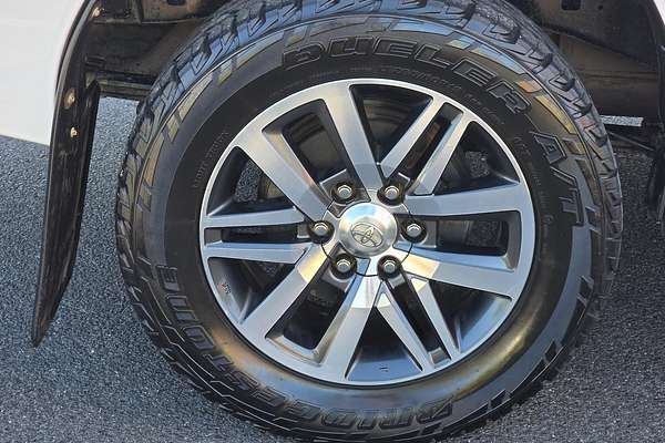2019 Toyota Hilux SR5 GUN126R 4X4