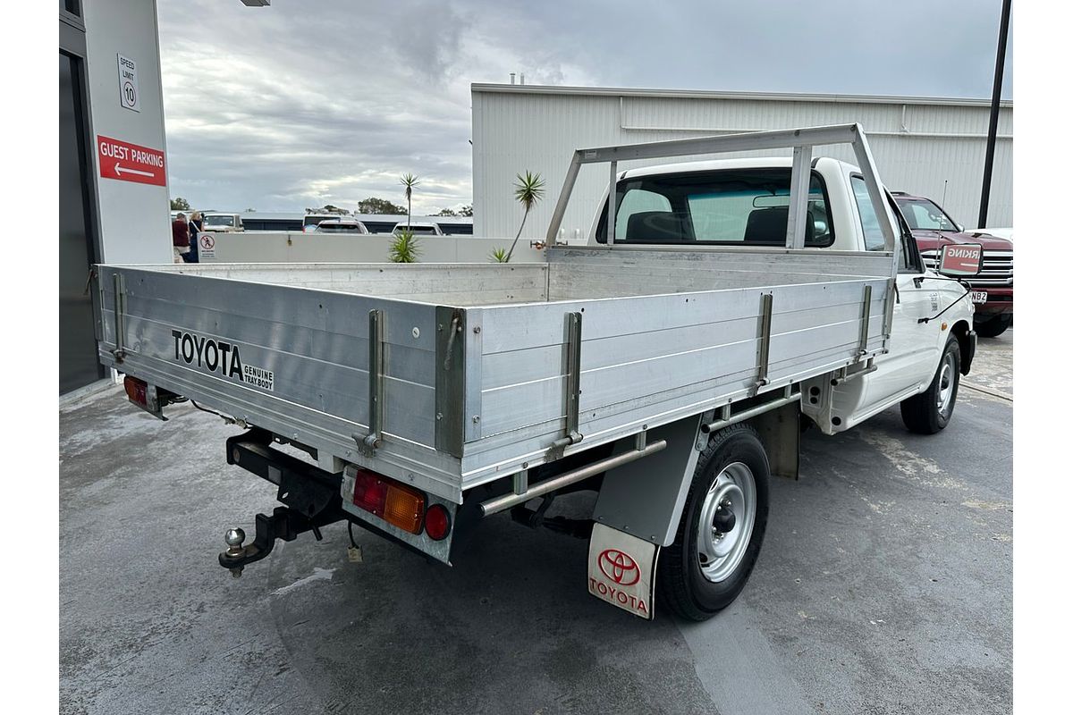 2003 Toyota Hilux RZN149R