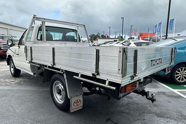 2003 Toyota Hilux RZN149R