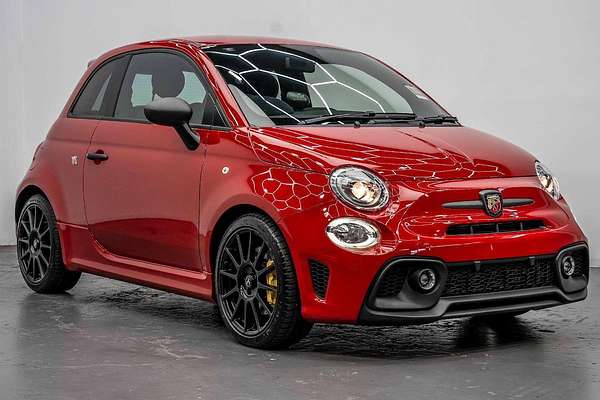2024 Abarth 695 Competizione