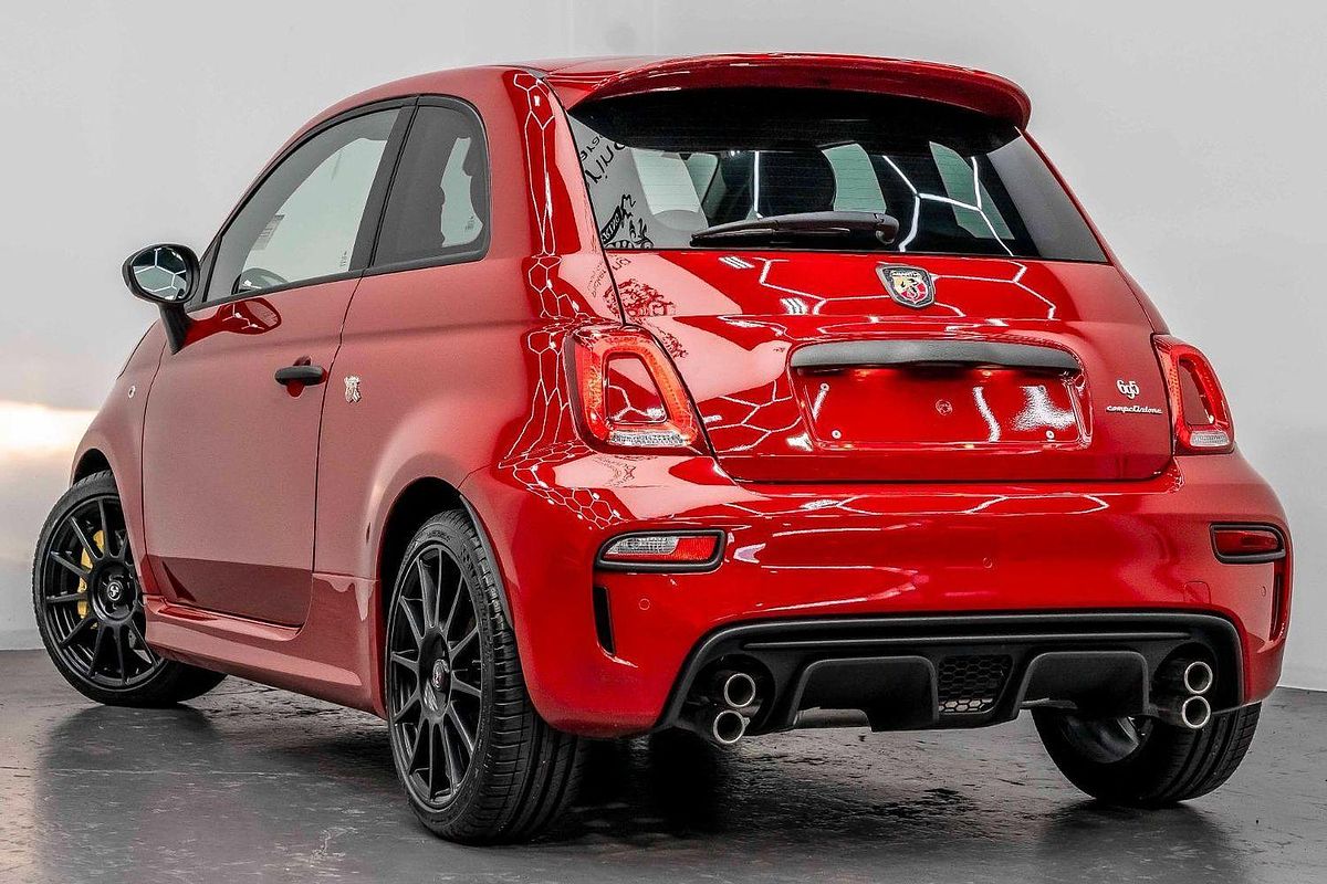 2024 Abarth 695 Competizione