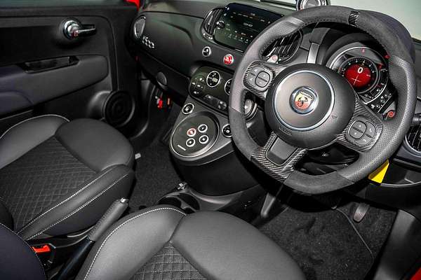 2024 Abarth 695 Competizione