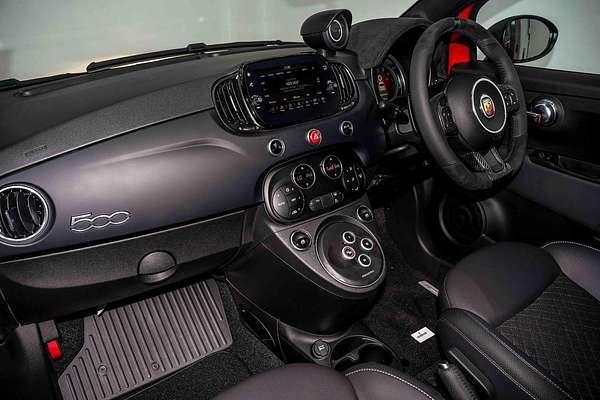 2024 Abarth 695 Competizione