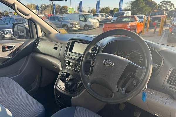 2017 Hyundai iLoad TQ3-V Series II