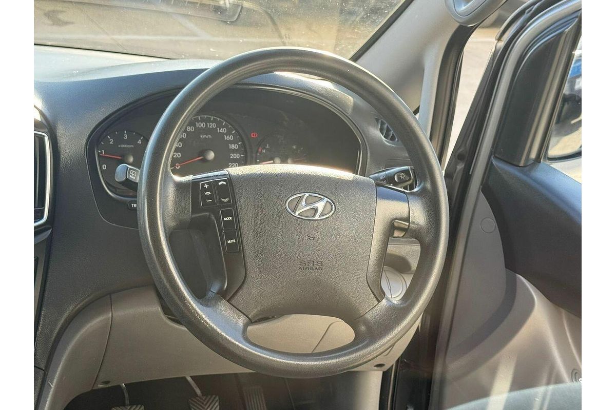 2017 Hyundai iLoad TQ3-V Series II