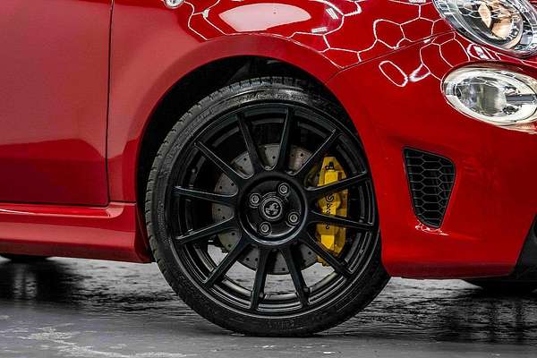 2024 Abarth 695 Competizione
