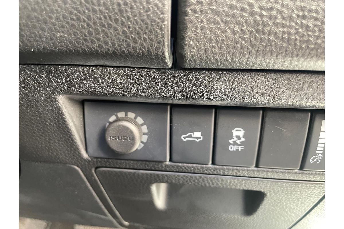 2024 Isuzu D-MAX X-TERRAIN 4X4