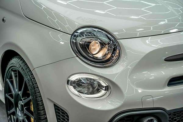 2024 Abarth 695 Competizione