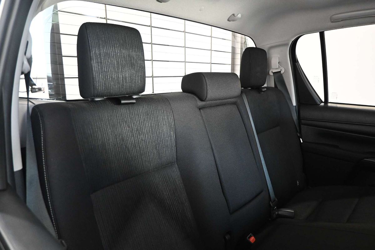 2024 Toyota Hilux SR GUN126R 4X4