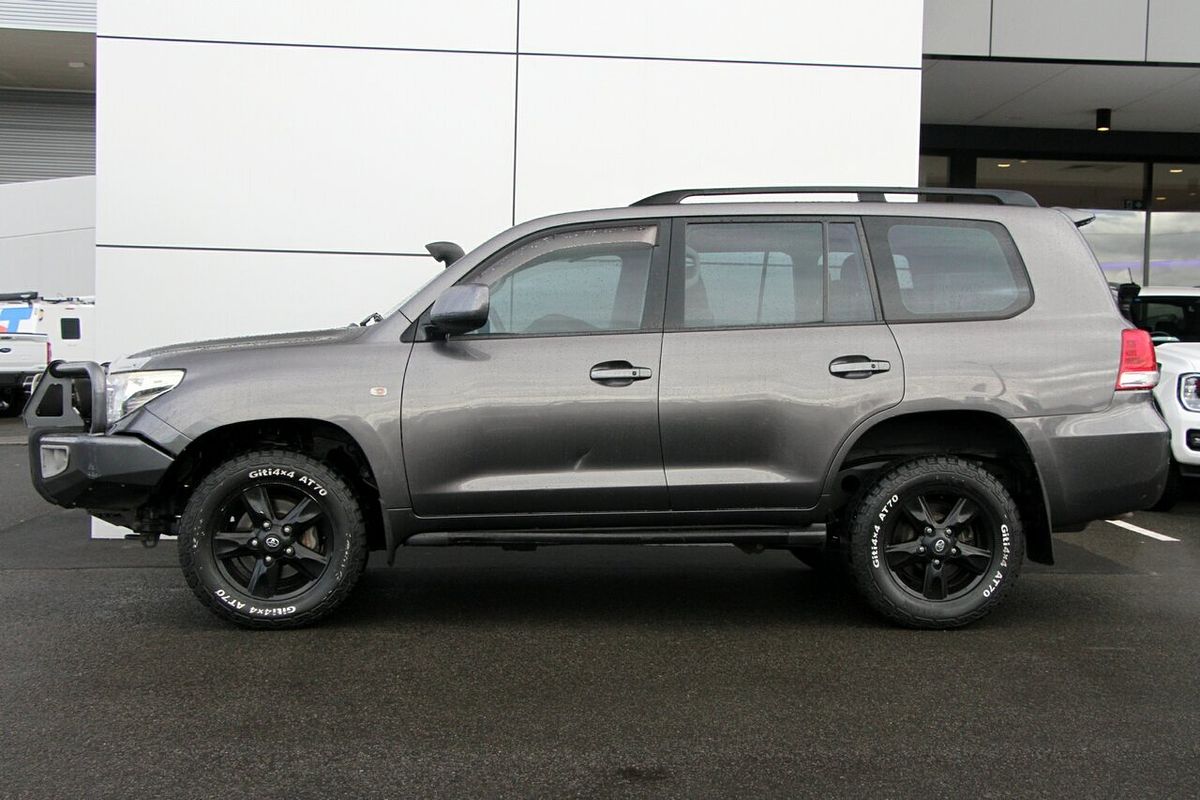 2009 Toyota Landcruiser GXL UZJ200R