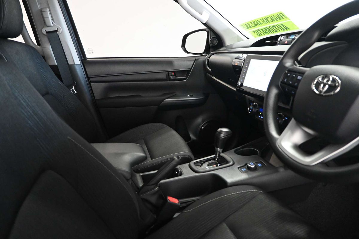 2024 Toyota Hilux SR GUN126R 4X4