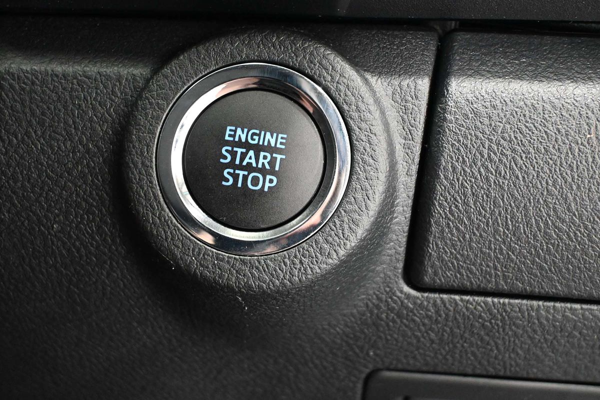 2024 Toyota Hilux SR GUN126R 4X4