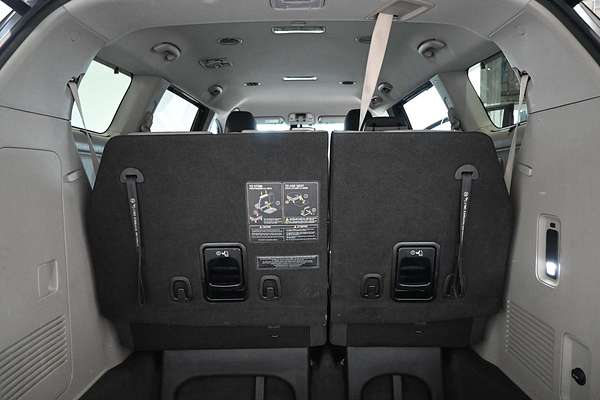 2017 Kia Carnival Platinum YP