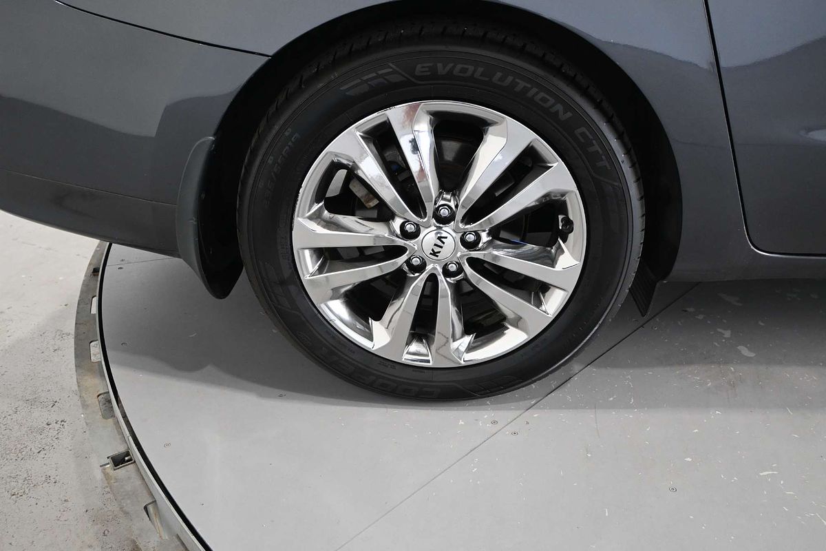 2017 Kia Carnival Platinum YP