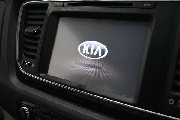 2017 Kia Carnival Platinum YP