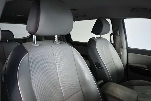 2017 Kia Carnival Platinum YP