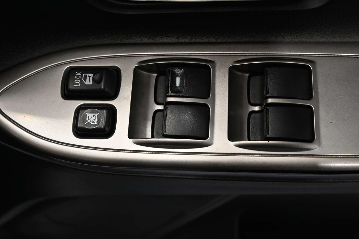 2020 Mitsubishi Pajero GLX NX