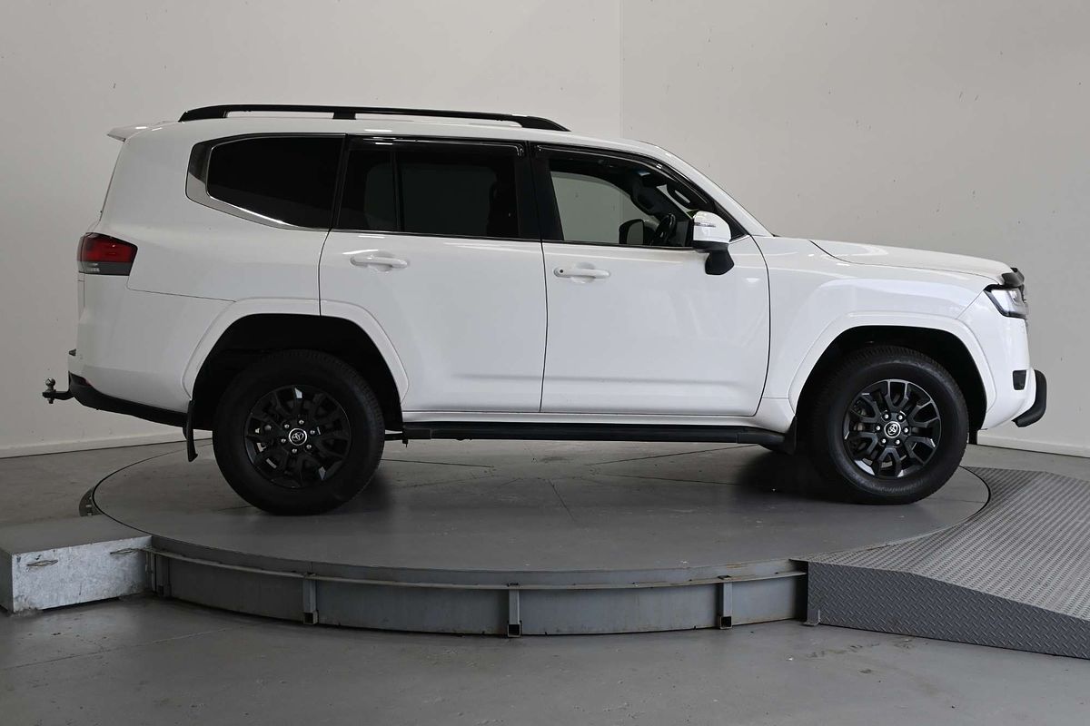 2022 Toyota Landcruiser VX FJA300R