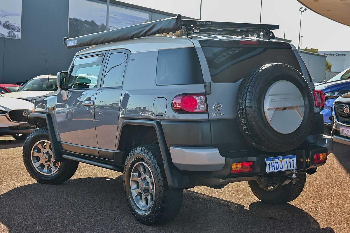 2013 Toyota FJ Cruiser GSJ15R