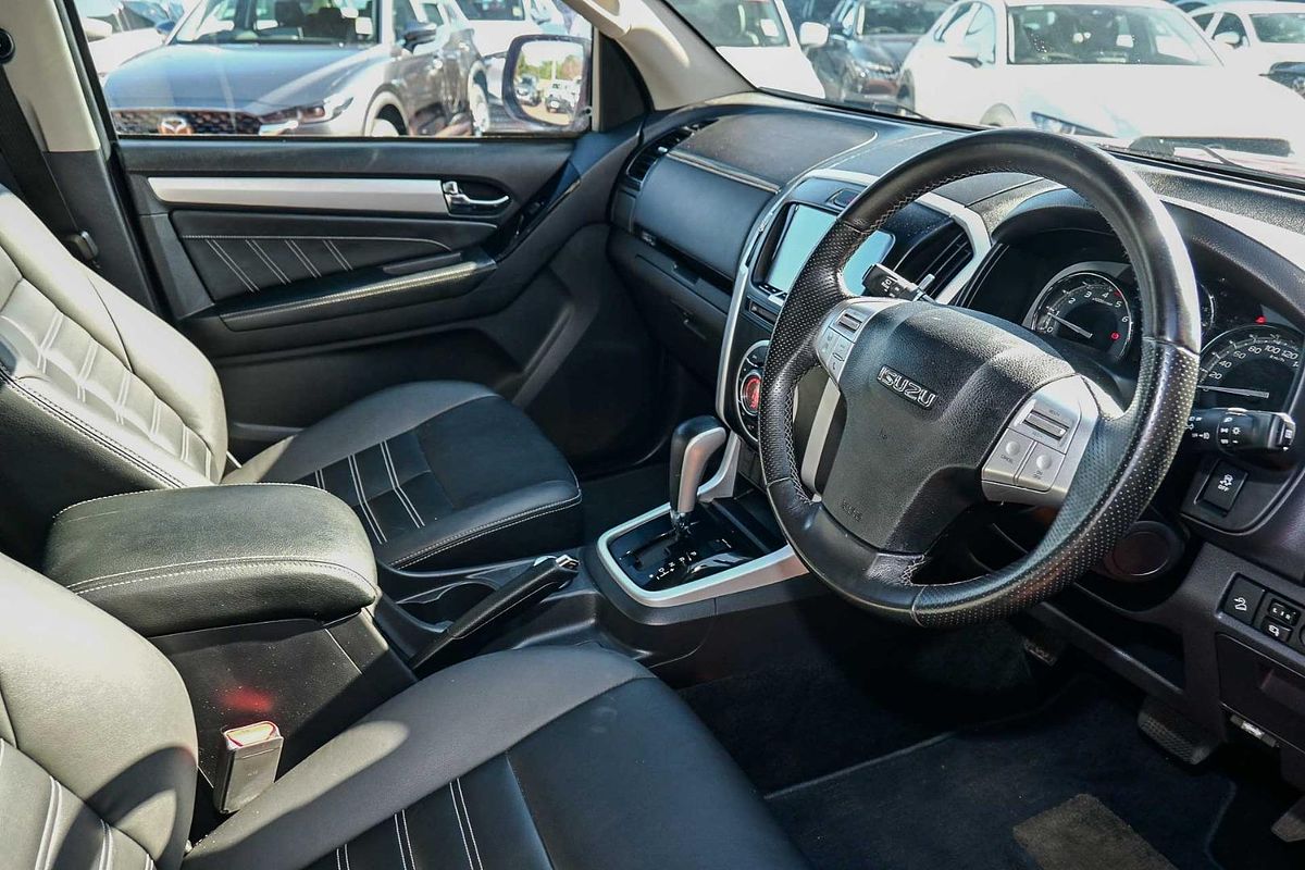 2018 Isuzu MU-X LS-T