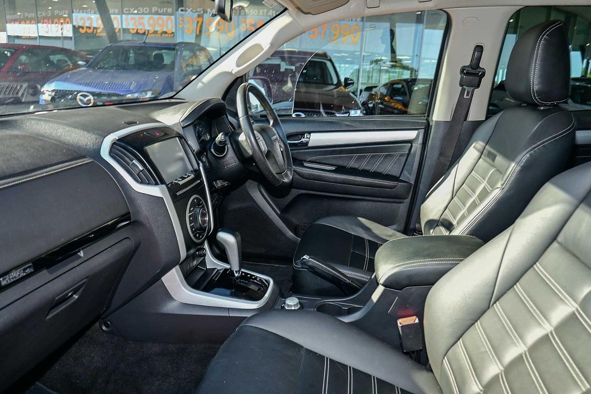 2018 Isuzu MU-X LS-T