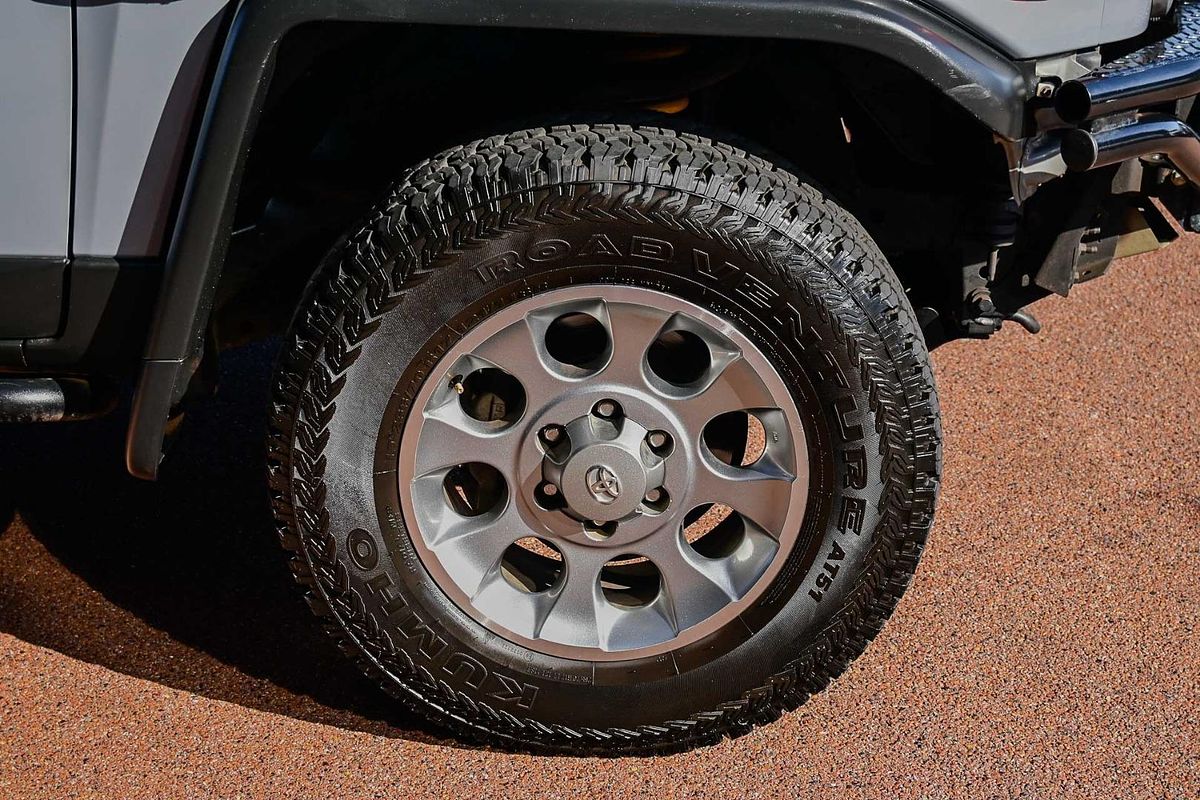 2013 Toyota FJ Cruiser GSJ15R