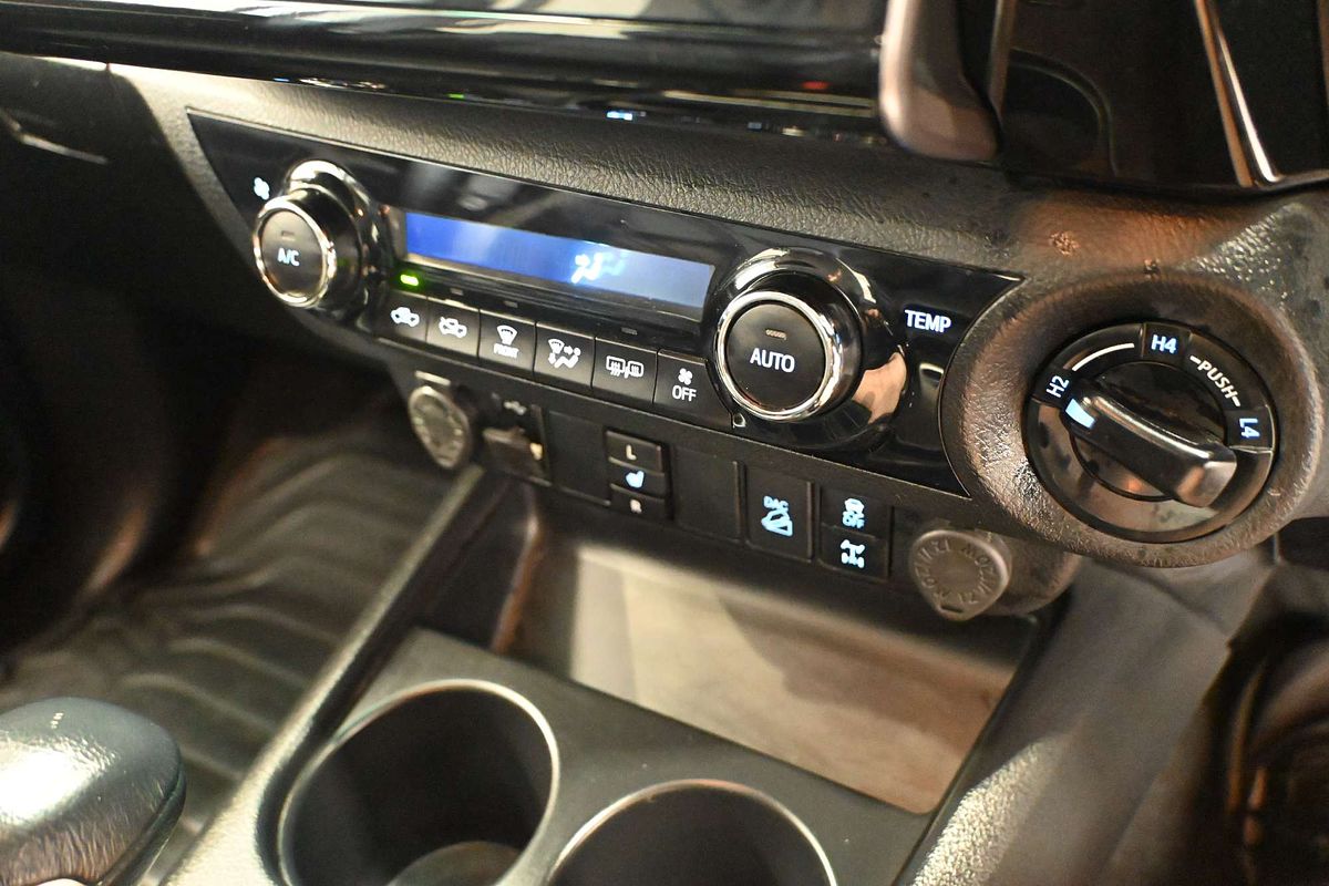 2021 Toyota Hilux SR5 GUN126R 4X4