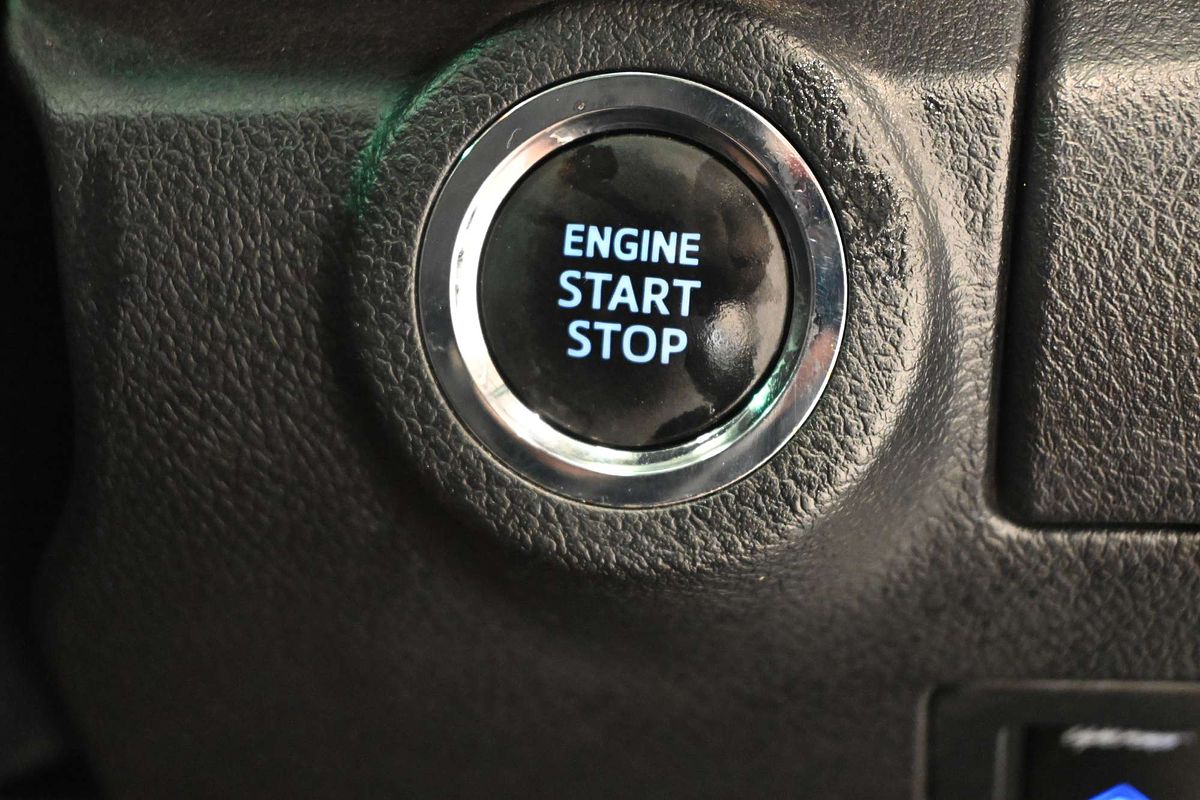 2021 Toyota Hilux SR5 GUN126R 4X4