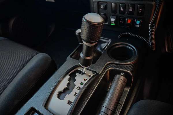 2013 Toyota FJ Cruiser GSJ15R