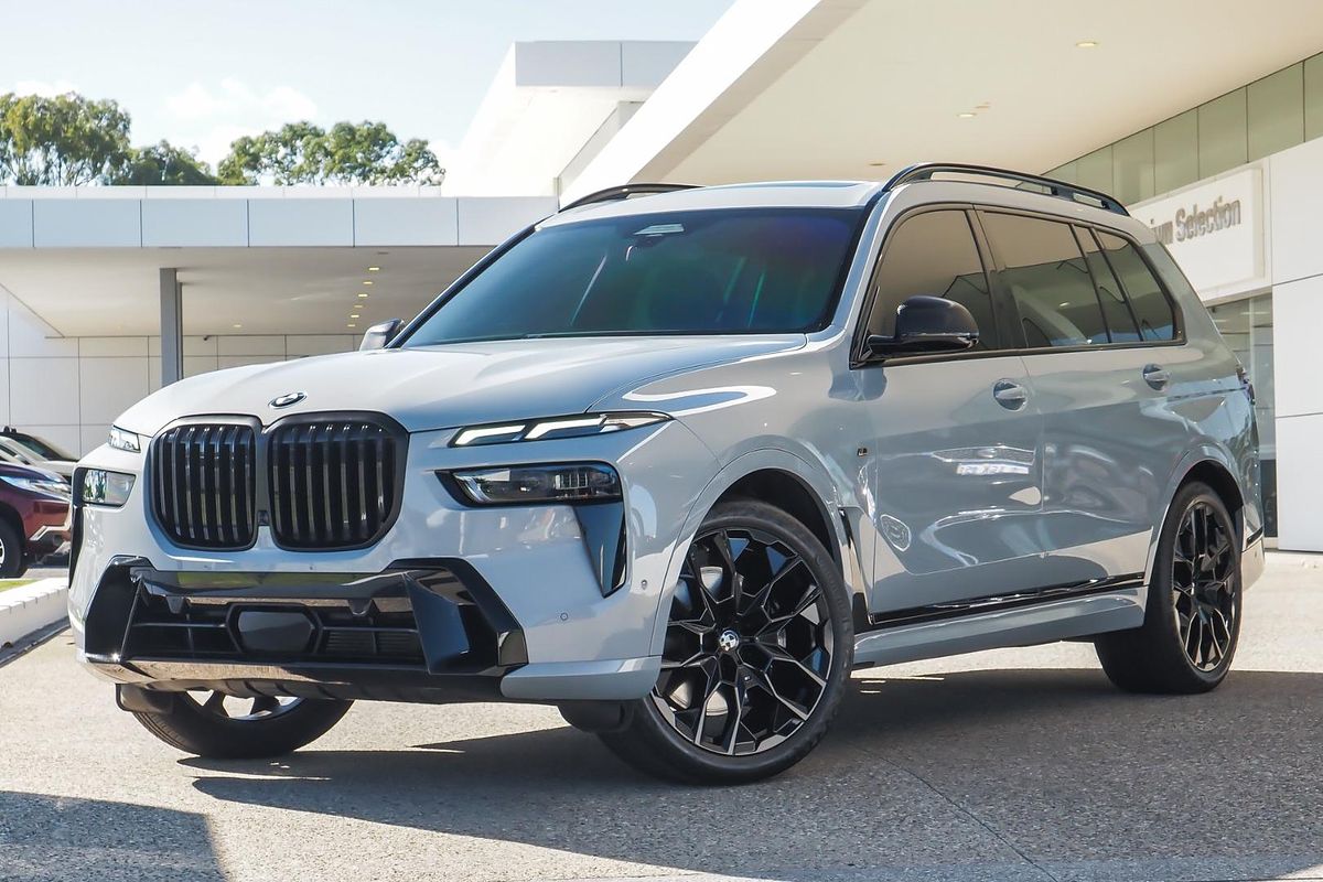 2023 BMW X7 xDrive40i Design Pure Excellence G07 LCI