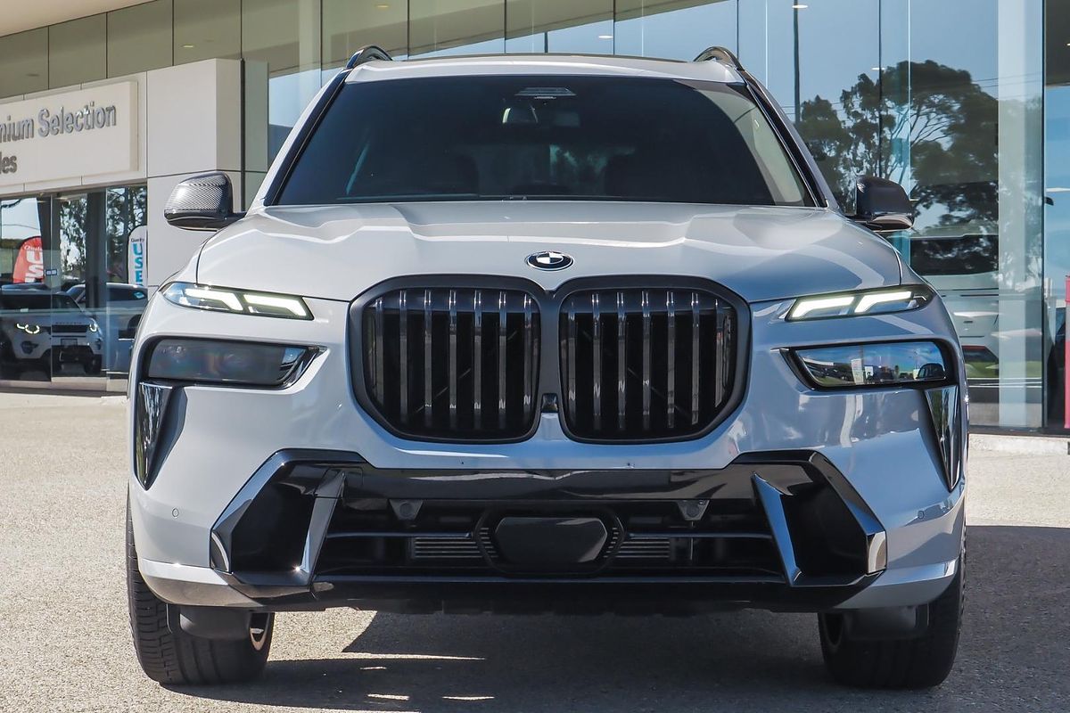 2023 BMW X7 xDrive40i Design Pure Excellence G07 LCI