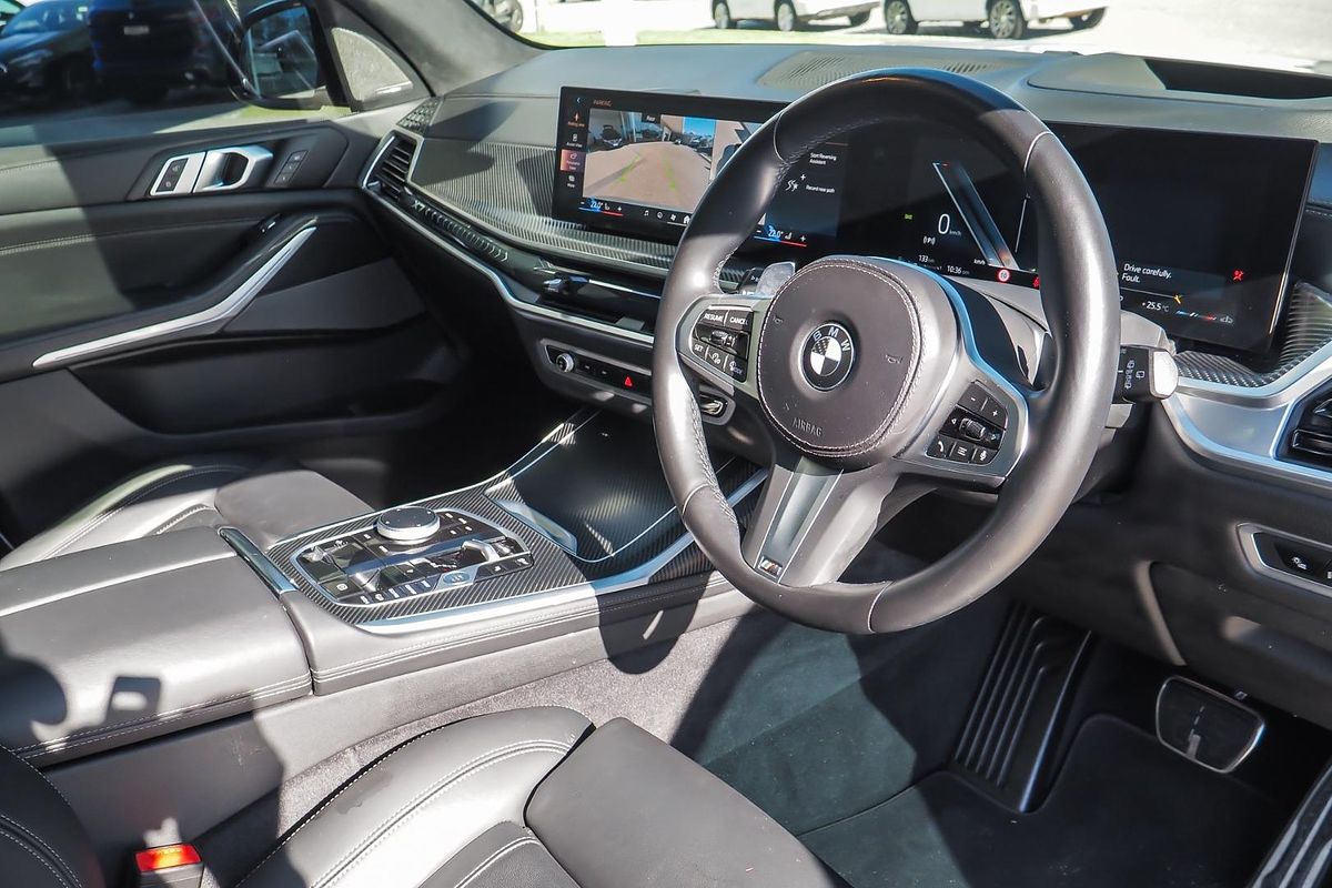 2023 BMW X7 xDrive40i Design Pure Excellence G07 LCI