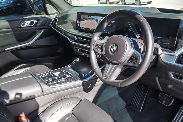 2023 BMW X7 xDrive40i Design Pure Excellence G07 LCI