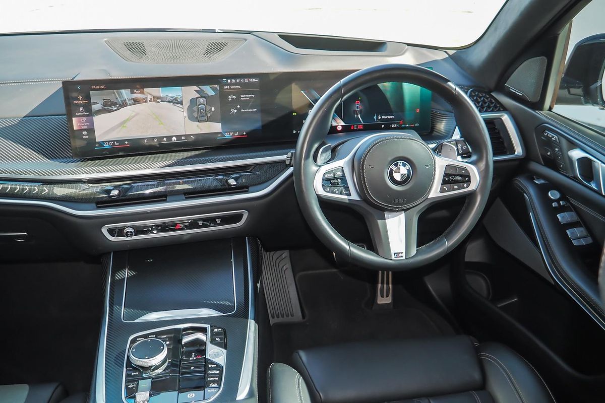 2023 BMW X7 xDrive40i Design Pure Excellence G07 LCI