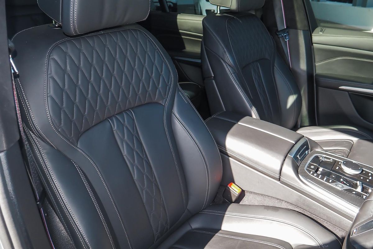 2023 BMW X7 xDrive40i Design Pure Excellence G07 LCI