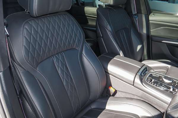 2023 BMW X7 xDrive40i Design Pure Excellence G07 LCI