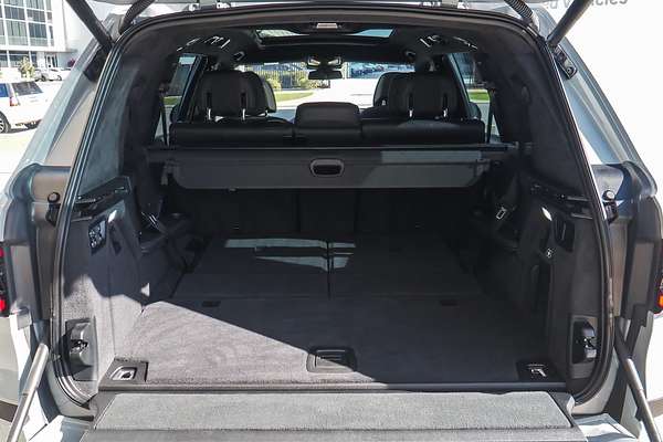 2023 BMW X7 xDrive40i Design Pure Excellence G07 LCI